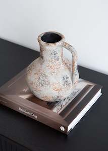 Terracotta Vase With Handles / Speckled Beige