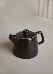 Ceramics: Ageng Tea Pot / Speckled Black
