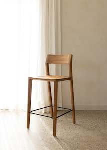 Furniture: Glide Luxe Bar Stool / Natural