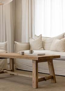 Settler Coffee Table / Natural