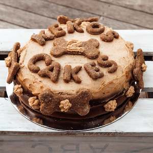 Doggie Cakes: Doggie Birthday Cake with Icing - please note picture has bones and letters as add on for decoration
