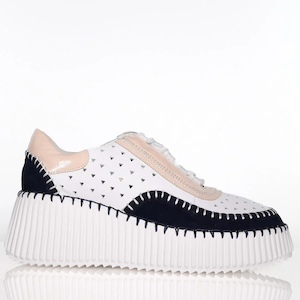 Products: Minx Pulse Tri Perf - Kelly's Footwear