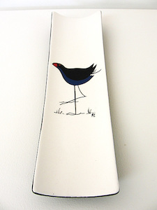Products: Keriblue Ceramics Bamboo Dish – White Pukeko Keriblue Ceramics