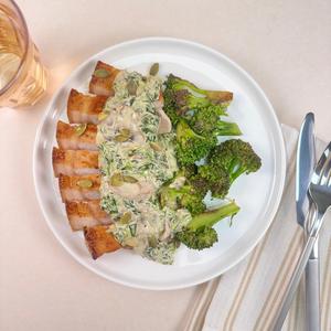 Ready To Eat Meals: Pork Chop with Creamy Spinach, Mushroom & Grilled Broccoli