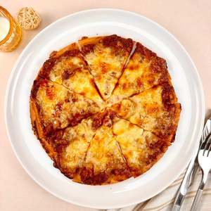 Breads And Buns: Mexican Beef Pizza