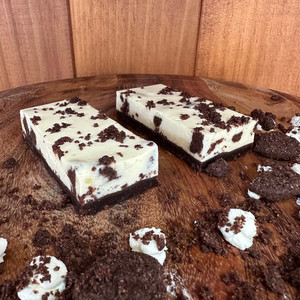 Cookies & Cream Cheesecake - 5 Piece Pack - 2g Carbs Keto Kink
