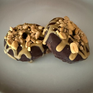 Snickers Donuts - 4 Pack Keto Kink
