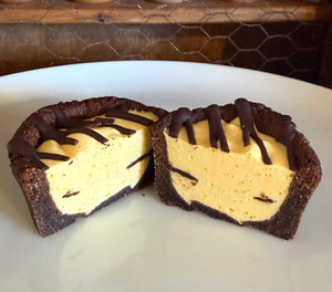 Products: Pineapple Lump Cookie Tart x 4 Keto Kink