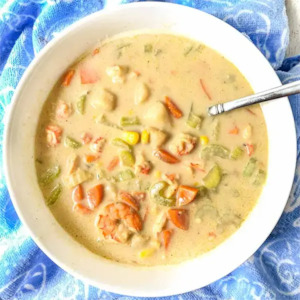Recipes: ~ Easy Creamy Seafood Chowder