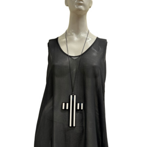 Accessories: Z45 BLACK WHITE STRIPE CROSS