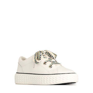Eos: EOS Trinsic White Leather Lace Up Trainer