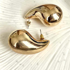 Jewellery: Tear Drop Earrings