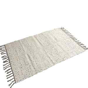 Medium Rugs: Rug - Medium - Ecru with Green Leaf Pattern