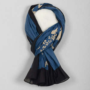 Beach Outdoor: Flower Sarong - Blue & Black