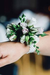 Wedding Flowers: Corsage Wrist