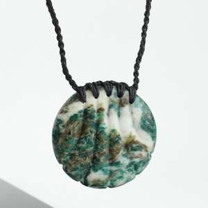 Aotea Fan Disk Pendant