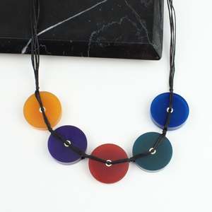 Five colour circle necklace I