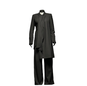 Tari: Haakete Teera | Jacket