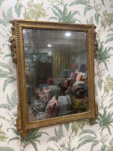 Wall Decor: Antique Gold Gilt Mirror