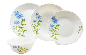 Tableware: La Opala Blue daisy Dinner plates pack of 6 ( Dinner plates only)