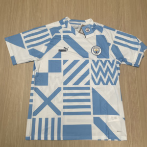 Products: Manchester City Training Kit (XL) - Kitted Out