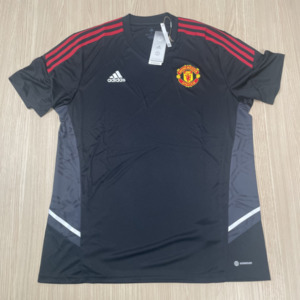 Products: Man United 2022/23 Training Shirt – New (XL) Kitted Out