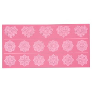 Sweetly Does It medium Lace mat 3