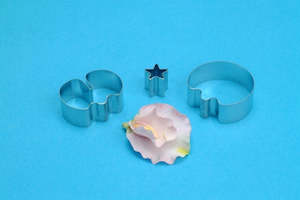 Pme: PME Sweet pea cutter set medium with calyx