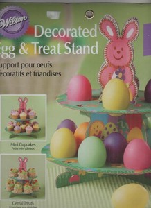 Easter Cupcake Papers: Decorated egg and treat stand