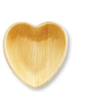 Heart Triangle Palm Leaf Plates: Palm Leaf Heart Dish 16 x 17cm (25 PACK)