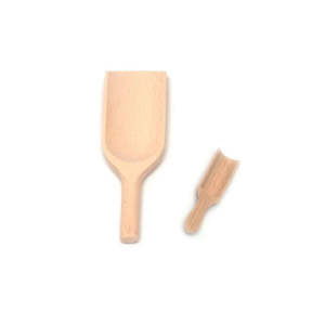Dishy Beechwood Flat Scoop