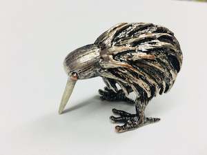 Kiwi Stand: Metal Foundry Kiwi Golden