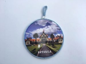 Other Souvenirs: Ceramic Wall Hanging - Rotorua