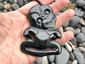 Greenstone Hei Tiki: Unique X-Large Greenstone Tiki 80mm