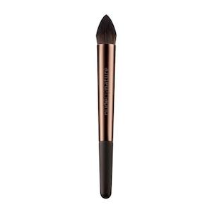 NUDE BY NATURE Pointed Precision Brush