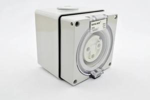 Industrial Plugs: Socket Industrial 20 Amp 3 Pin with Base