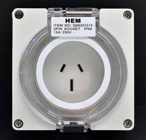 Socket Industrial 15 Amp 3 Pin with Base