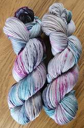4ply Sock Yarn: Faint