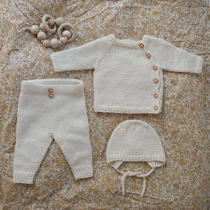 Knitting Patterns: Ellen's Coming Home Set Knitting Pattern by Petiteknit