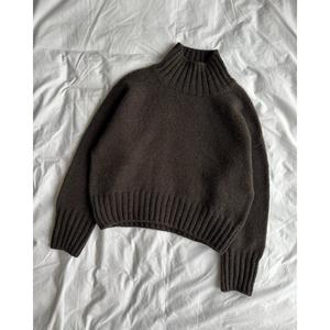 Hannah Sweater O-neck Knitting Pattern by PetiteKnit