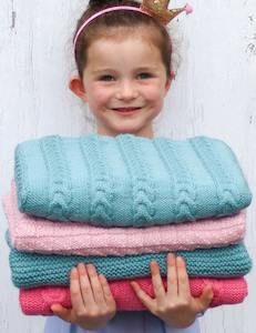 Blankets: 033 Baby Blankets and Bear  8ply