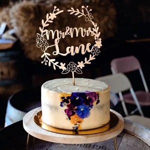 Products: LARGE Floral Wreath Mr & Mrs (name) CMM3 – Knox Engravers