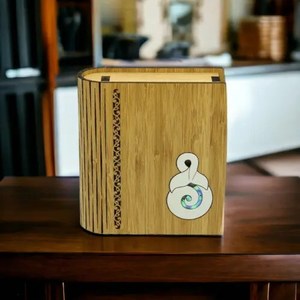 Products: Wooden Box WHALE TAIL B1WT – Knox Engravers