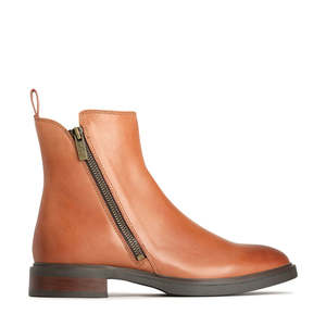 EOS - Blaine (Brandy)