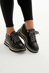 Alfie & Evie - Hosting (Black Leather)