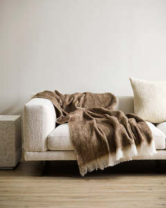 Baya - Sorrento (Acrylic/Wool Blend) Throw - Cocoa 125x150cm