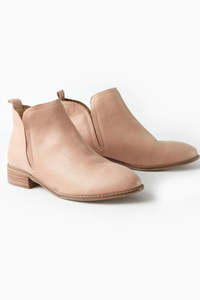 Boots: Walnut Melbourne - Douglas Boot Rose