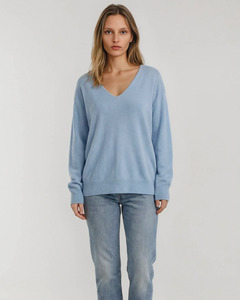 Alete Threads - Boundless V Neck (Sea Faire Blue)