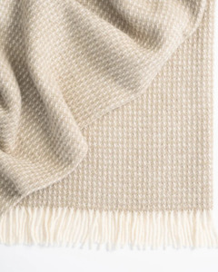 Cushions: Weave - Breckon Throw (Hazel)