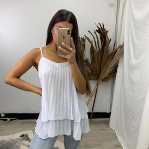 20 00 Specials: Courtney Singlet Top